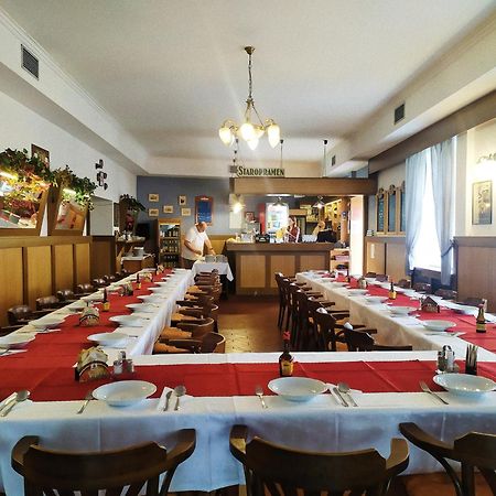 טאנבאלד Hotel Grand מראה חיצוני תמונה
