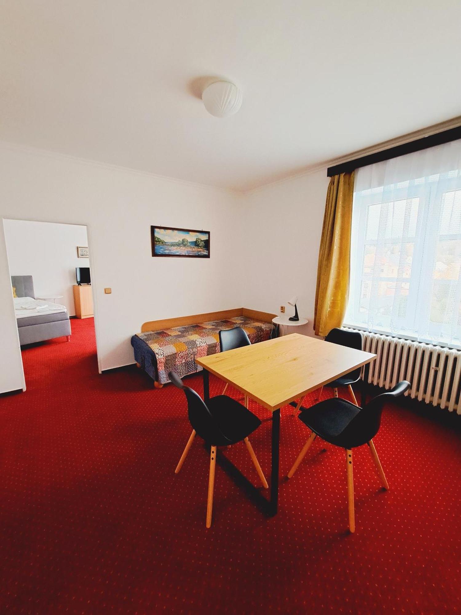 טאנבאלד Hotel Grand מראה חיצוני תמונה