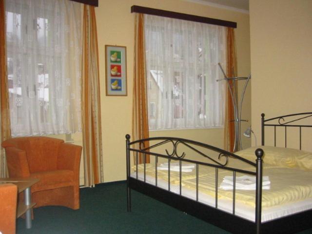 טאנבאלד Hotel Grand מראה חיצוני תמונה