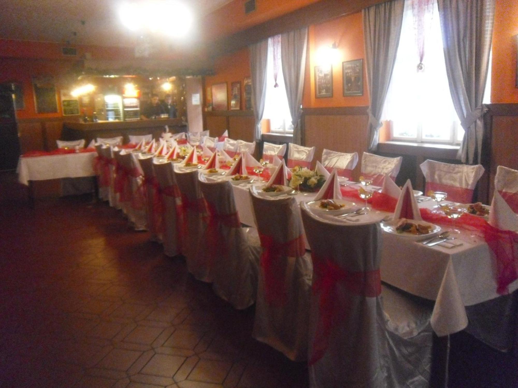 טאנבאלד Hotel Grand מראה חיצוני תמונה